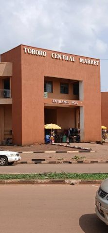 Vendors Count Losses as Power Cut Hits Tororo Central Market