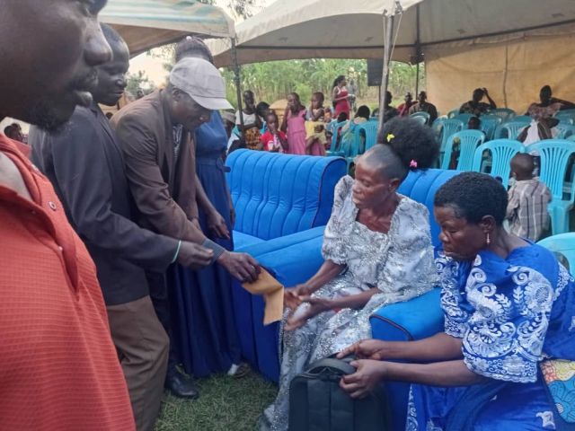 Children&nbsp; Reward Mother&nbsp; for staying single 30 Years After&nbsp; husbands ’S Death